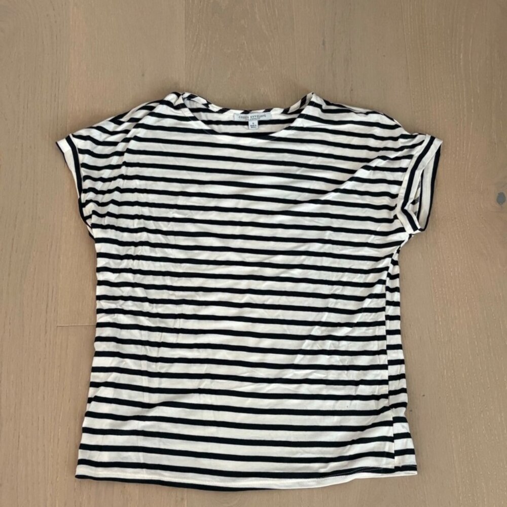 Green Envelope Green and White Capped Sleeve Tee Size S